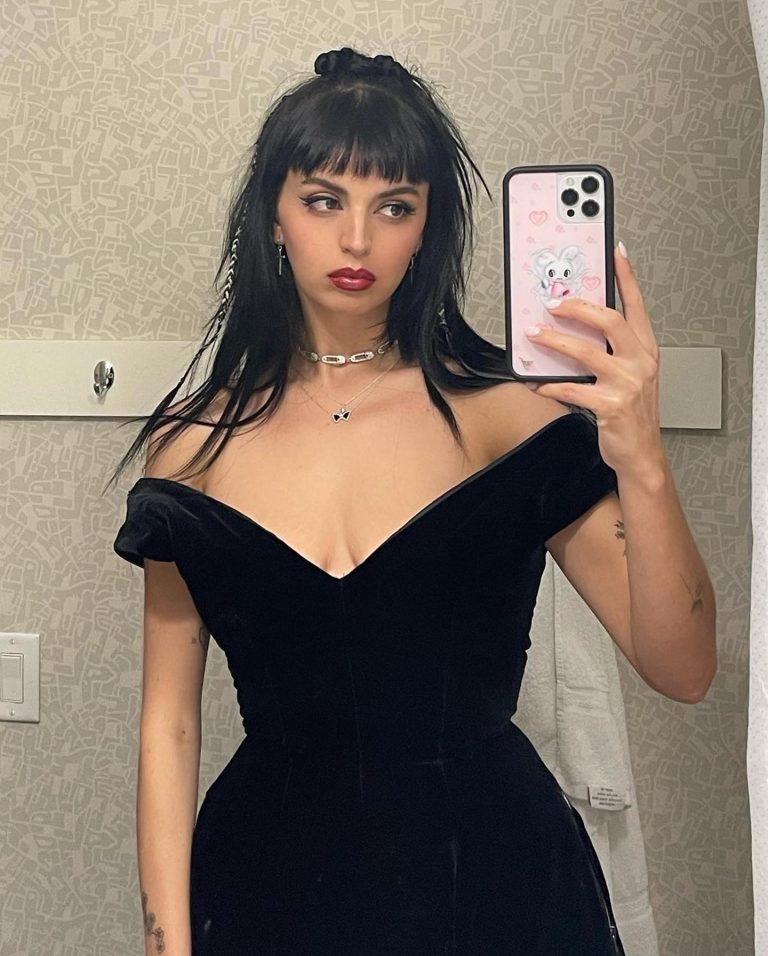 Rebecca Black Sexy And Nude Yourfappeningblog 187 Nude Celebs